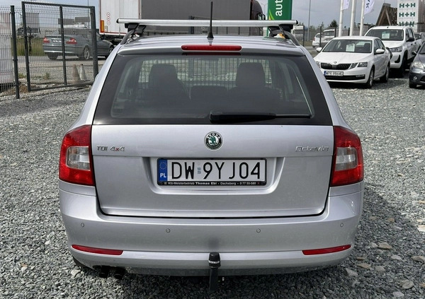Skoda Octavia cena 22900 przebieg: 230000, rok produkcji 2012 z Wojkowice małe 154